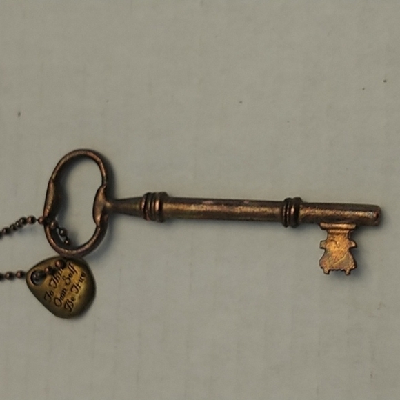 Set of Three Fashion Necklaces - Picture 4 of 10